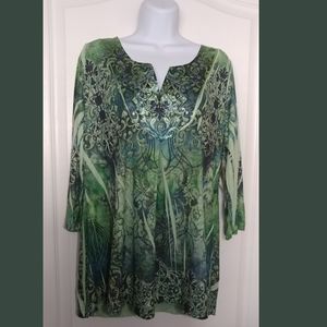 Energe 100%polyester beautiful print top w/accents